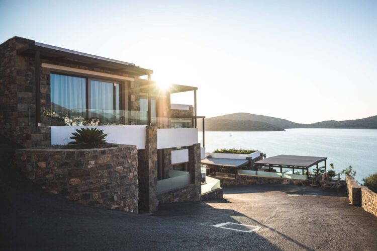 pexels-alex-1732414-scaled